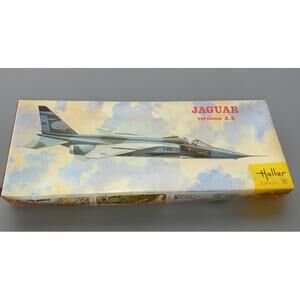Vintage Heller Jaguar A,E Model 1/72 Scale Kit #263 Sealed